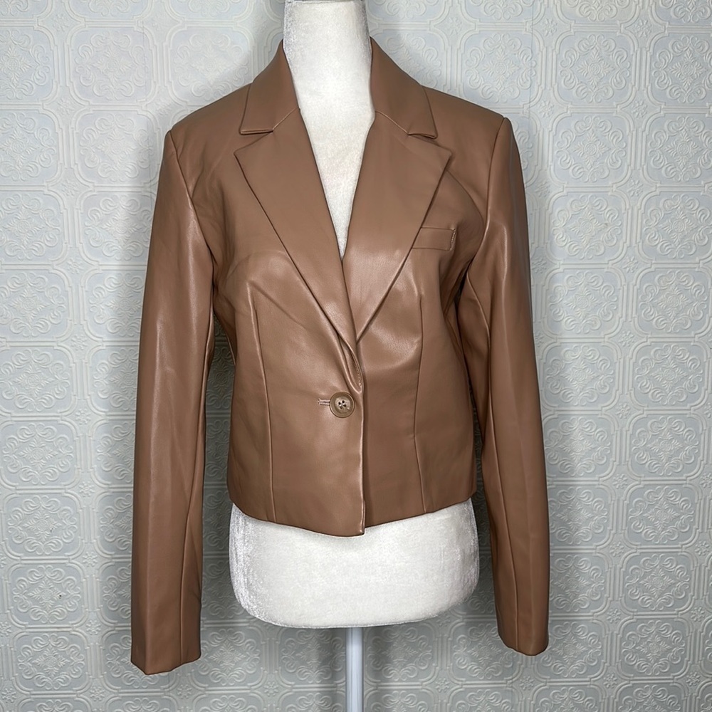 T TAHARI | Faux Leather Cropped Jacket, Toffee NWT